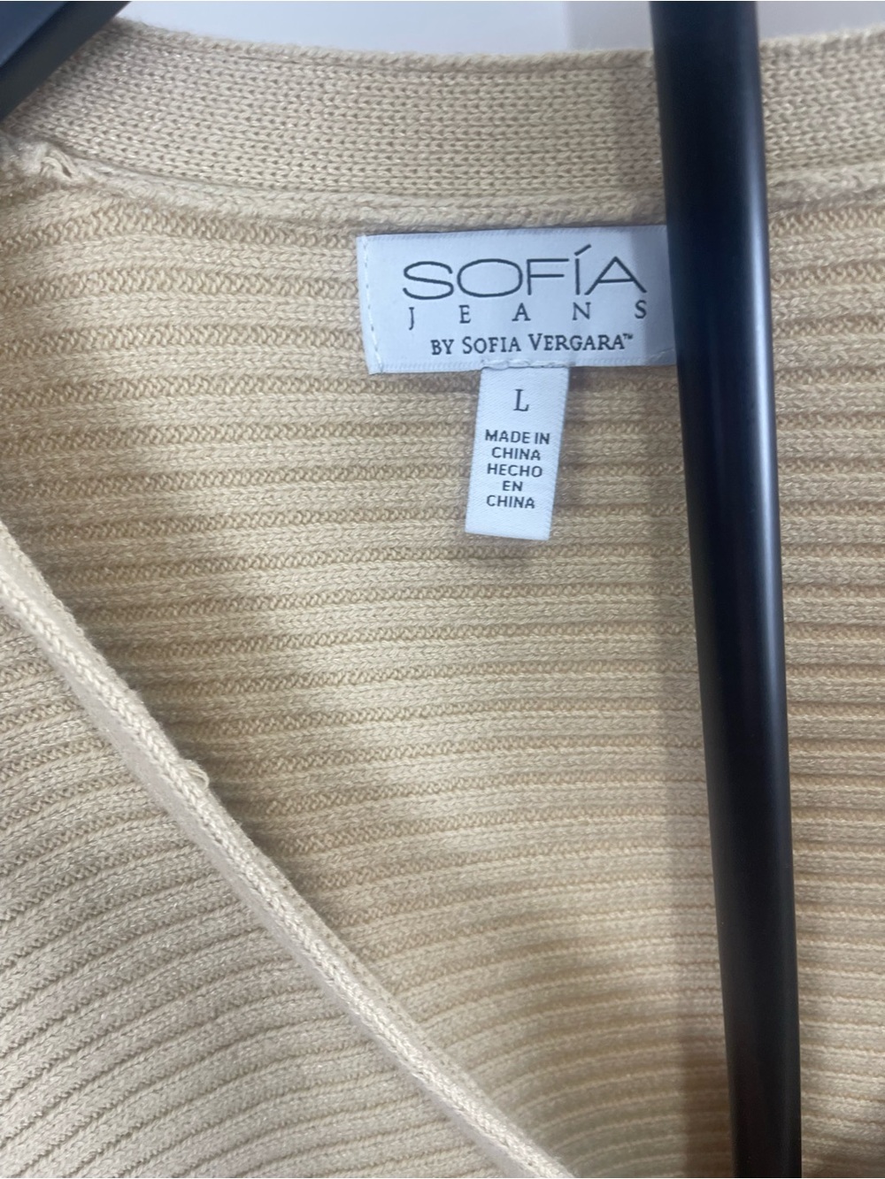 sofia by sofia vergara Cream Ribbed V-Neck Button Cardigan - Picture 2 of 3